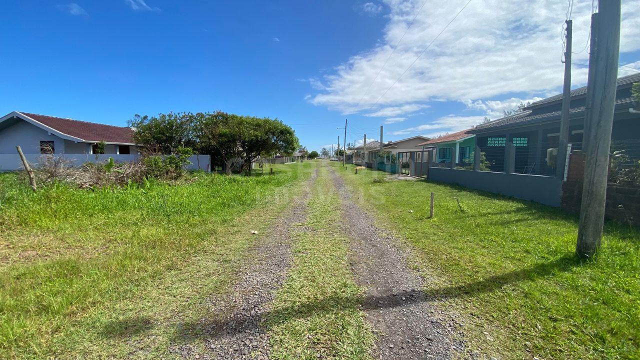Terreno a 50 metros do mar no bairro Pérola – Arroio do Sal