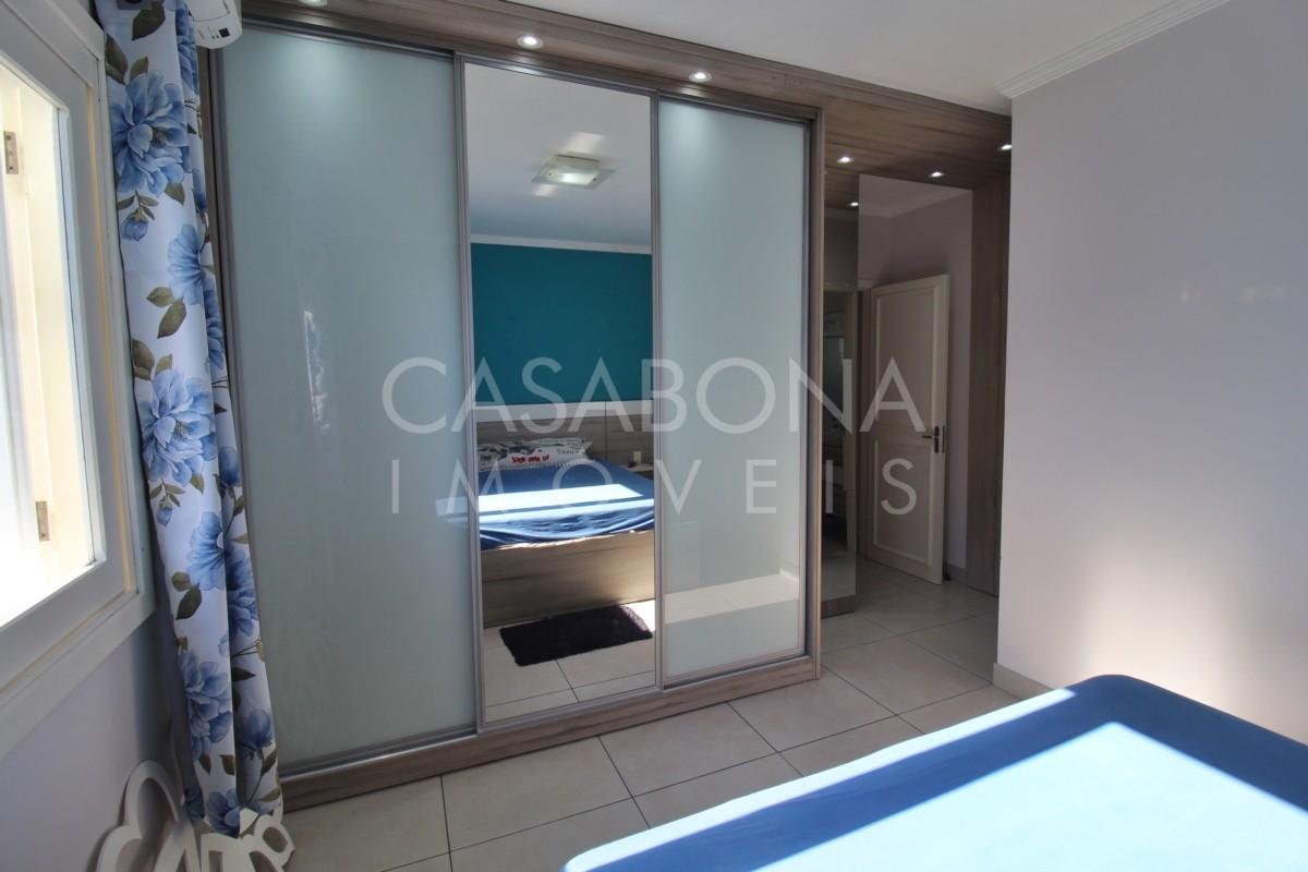 Viva o Sonho à Beira-Mar: Casa Incrível a Poucos Passos do Oceano