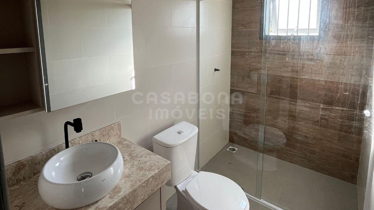 Casa de esquina no Bairro Vista Alegre