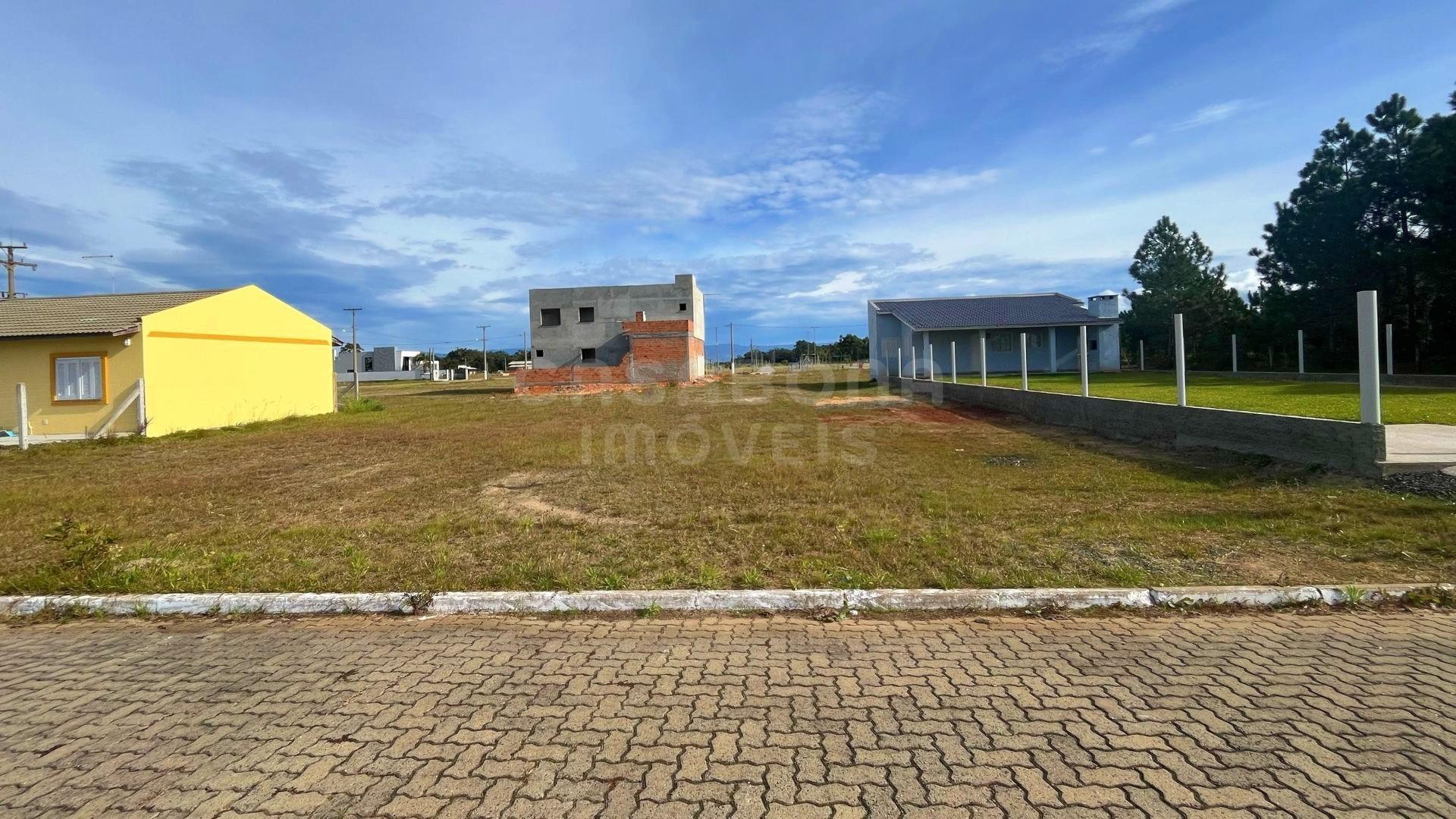 Terreno pronto para construir no Bom Jesus – 400m do mar!