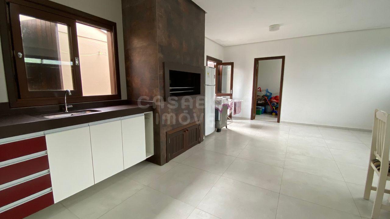 Casa de Esquina no Centro de Arroio do Sal