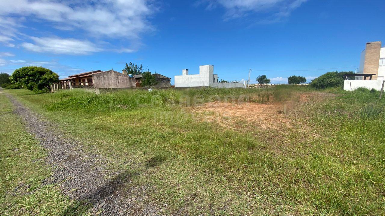 Terreno a 50 metros do mar no bairro Pérola – Arroio do Sal