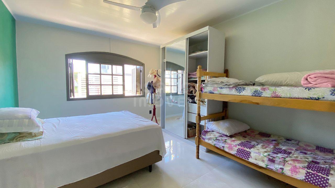 Casa no Balneário Malinsky – Conforto e Localização Privilegiada Perto do Mar