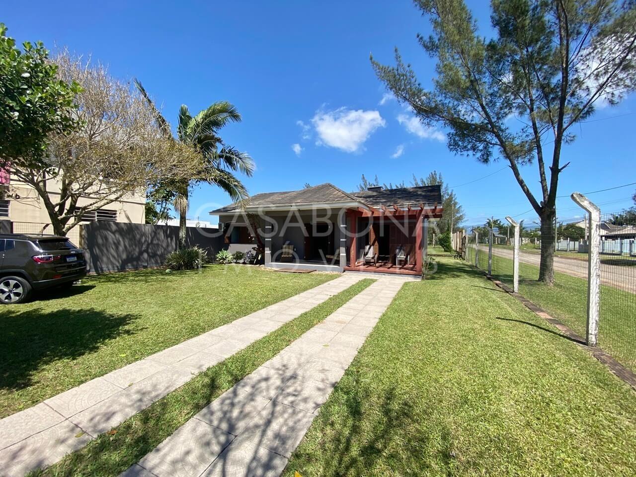 Encantadora Residência de Esquina no Balneário Camboim