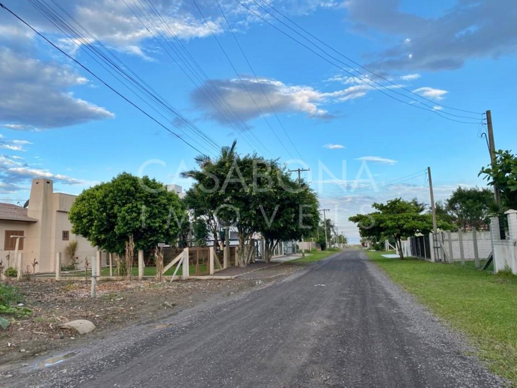 Lindo Terreno em Rua Residencial no Balneário Figueirinha, Arroio do Sal