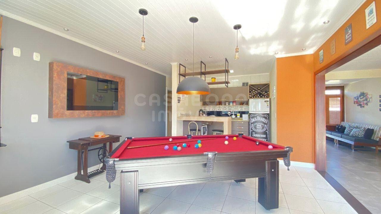 Casa Mobiliada com Piscina a Poucos Passos da Praia em Arroio do Sal