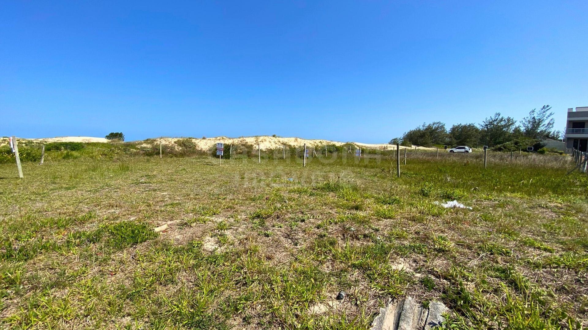 Terreno de Esquina 10 x 28,30 no Balneário Figueirinha – Posição Solar Leste e Potencial Exclusivo