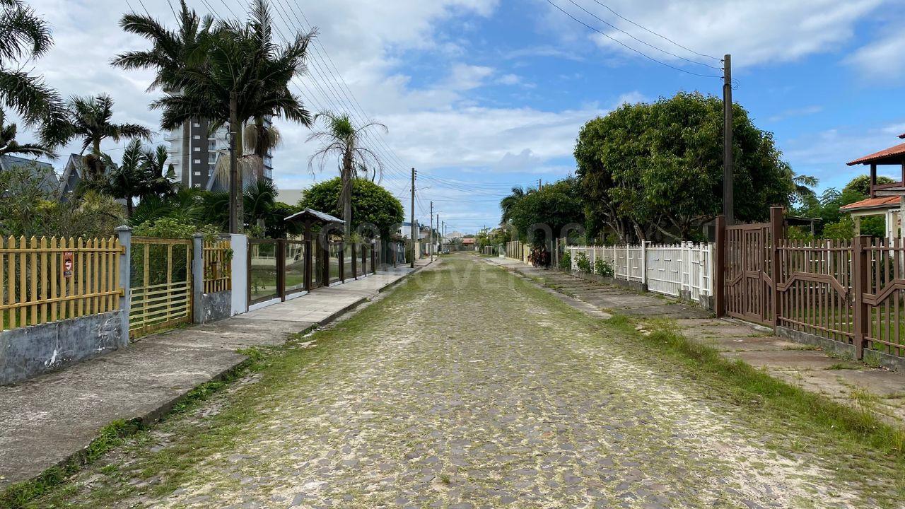 Oportunidade Única Próxima ao Mar e Centro
