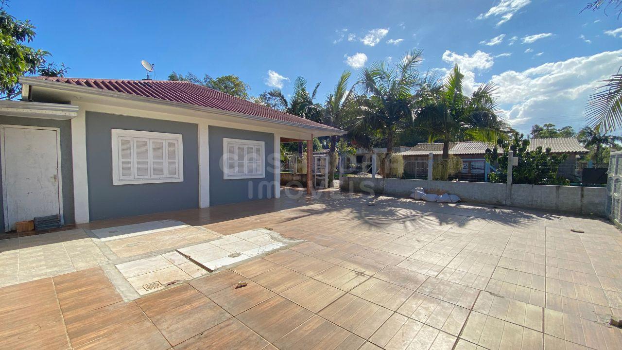 Espaçosa Casa em Arroio do Sal - Bairro Figueirinha