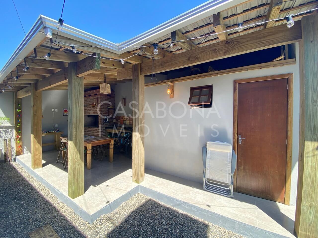 Encantadora Residência de Esquina no Balneário Camboim