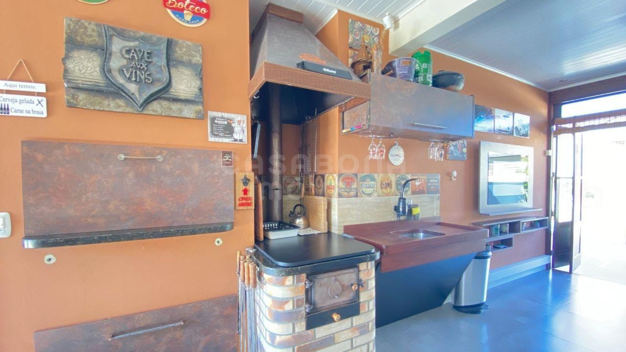 Casa Mobiliada com Piscina a Poucos Passos da Praia em Arroio do Sal