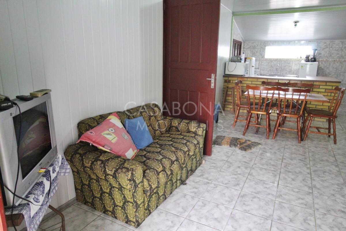 Casa Simples à Venda em Arroio do Sal - Bairro Pérola, Próxima ao Mar