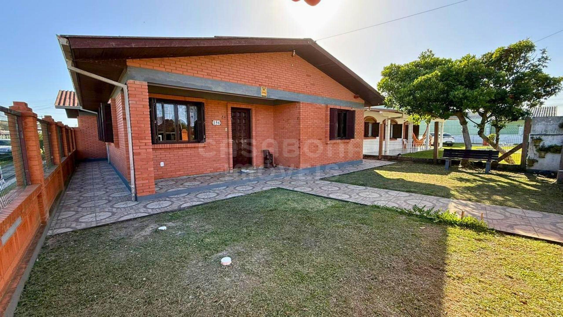 Casa de Esquina em Areias Brancas – Amplitude, Conforto e Localização Privilegiada