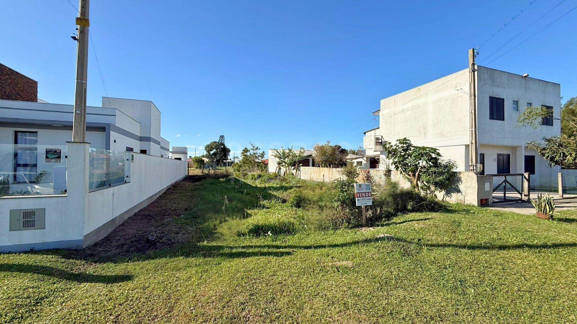 Terreno pronto para construir no bairro Camboim – Apenas 250m do mar!