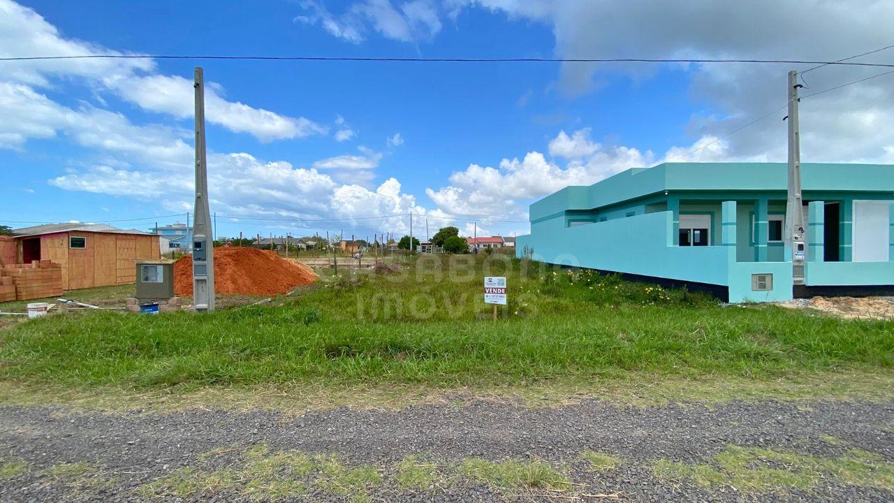 Terreno à Venda no Bairro São Jorge, Arroio do Sal - 300m² a 590m da Praia
