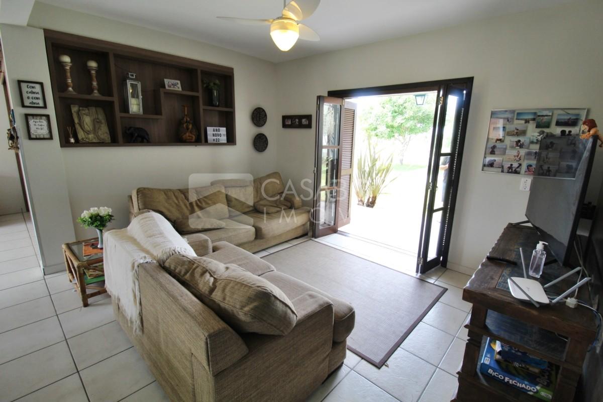 Encantadora Residência de Esquina no Balneário Camboim