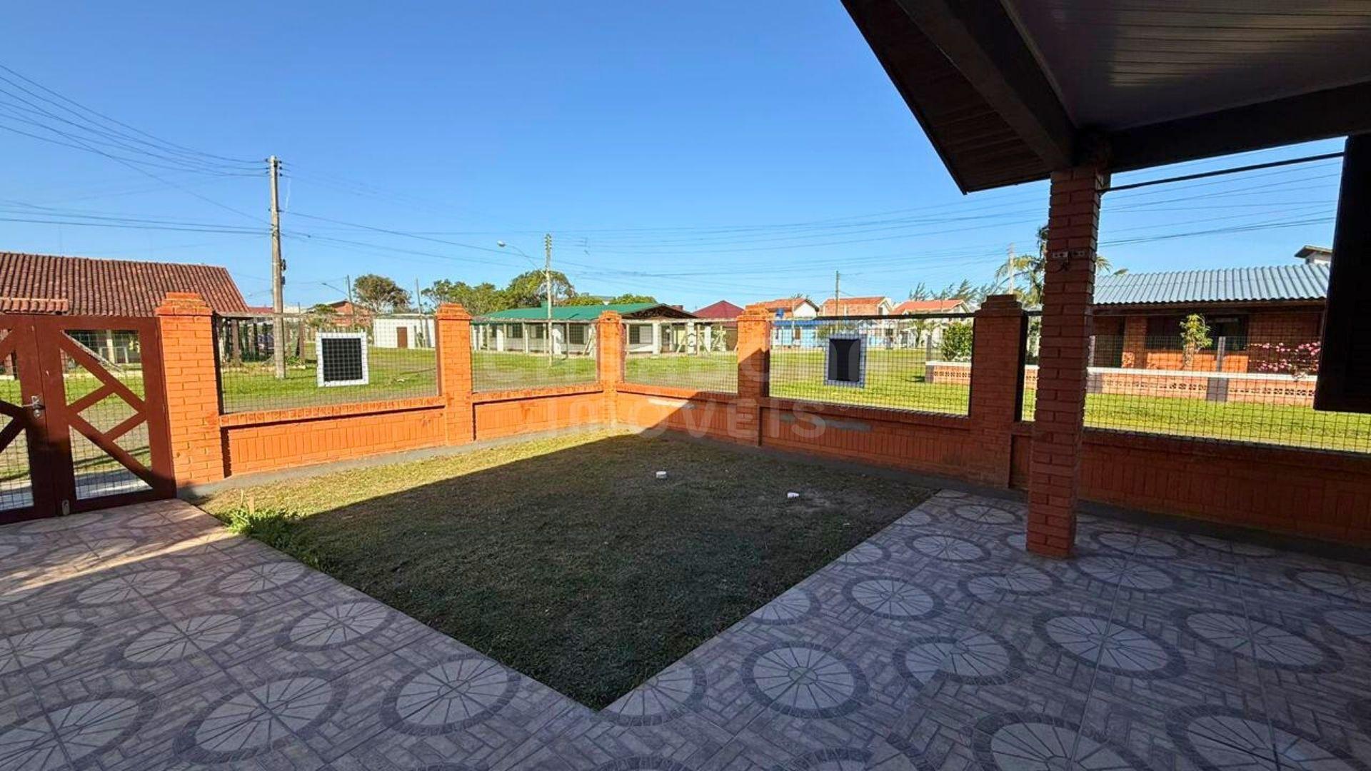 Casa de Esquina em Areias Brancas – Amplitude, Conforto e Localização Privilegiada