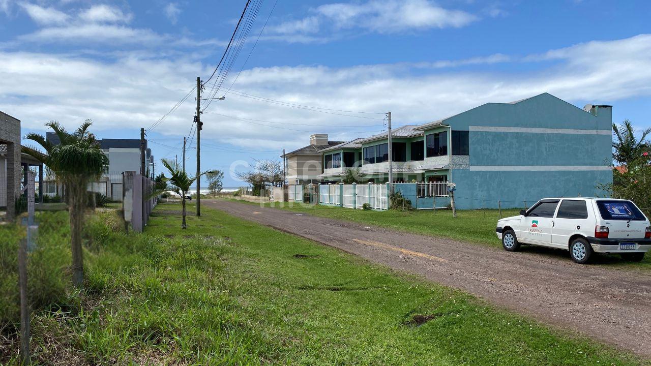 Oportunidade Única - Terreno na Praia Camboim