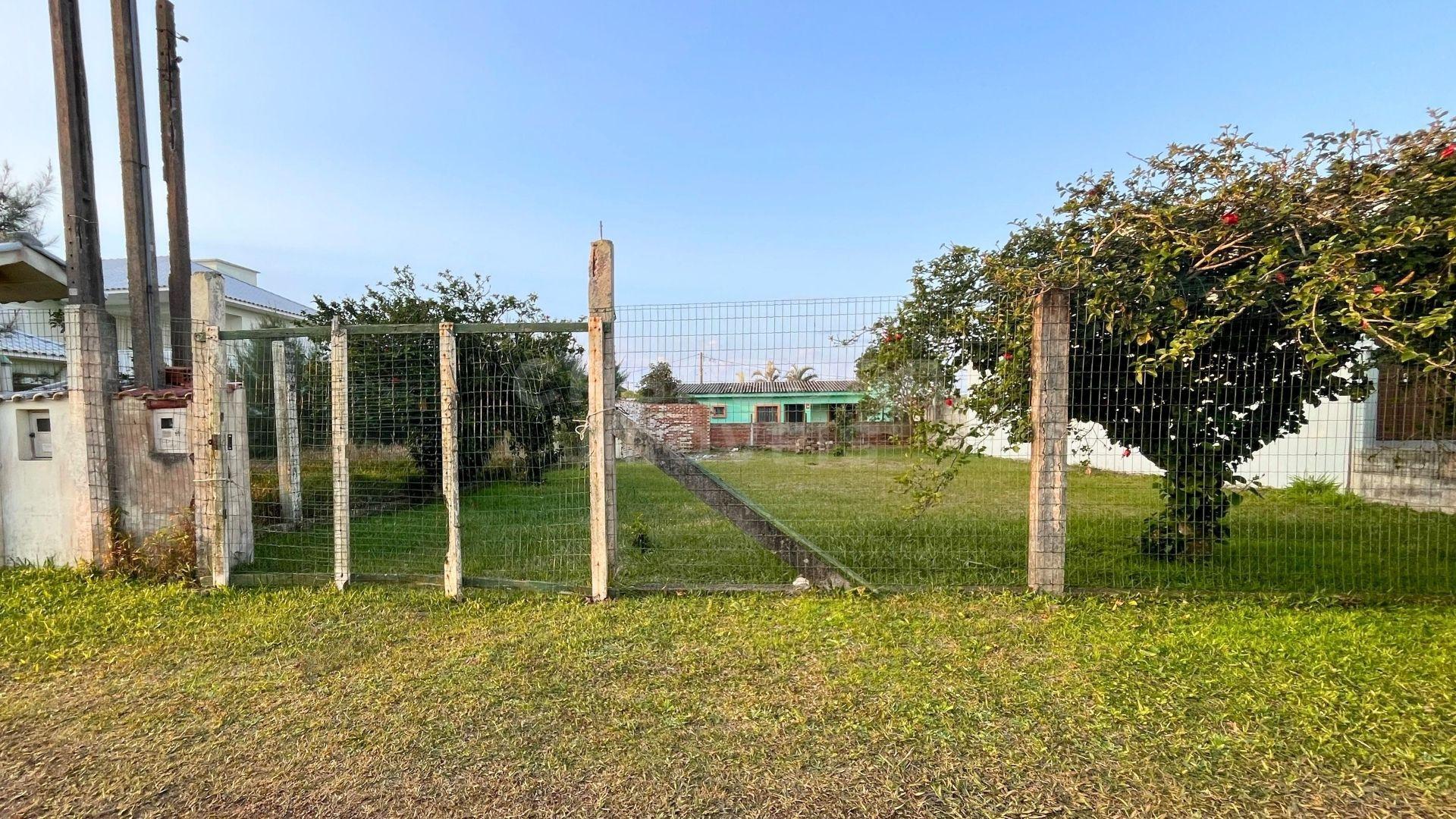 Terreno pronto para construir a apenas 175m do mar!