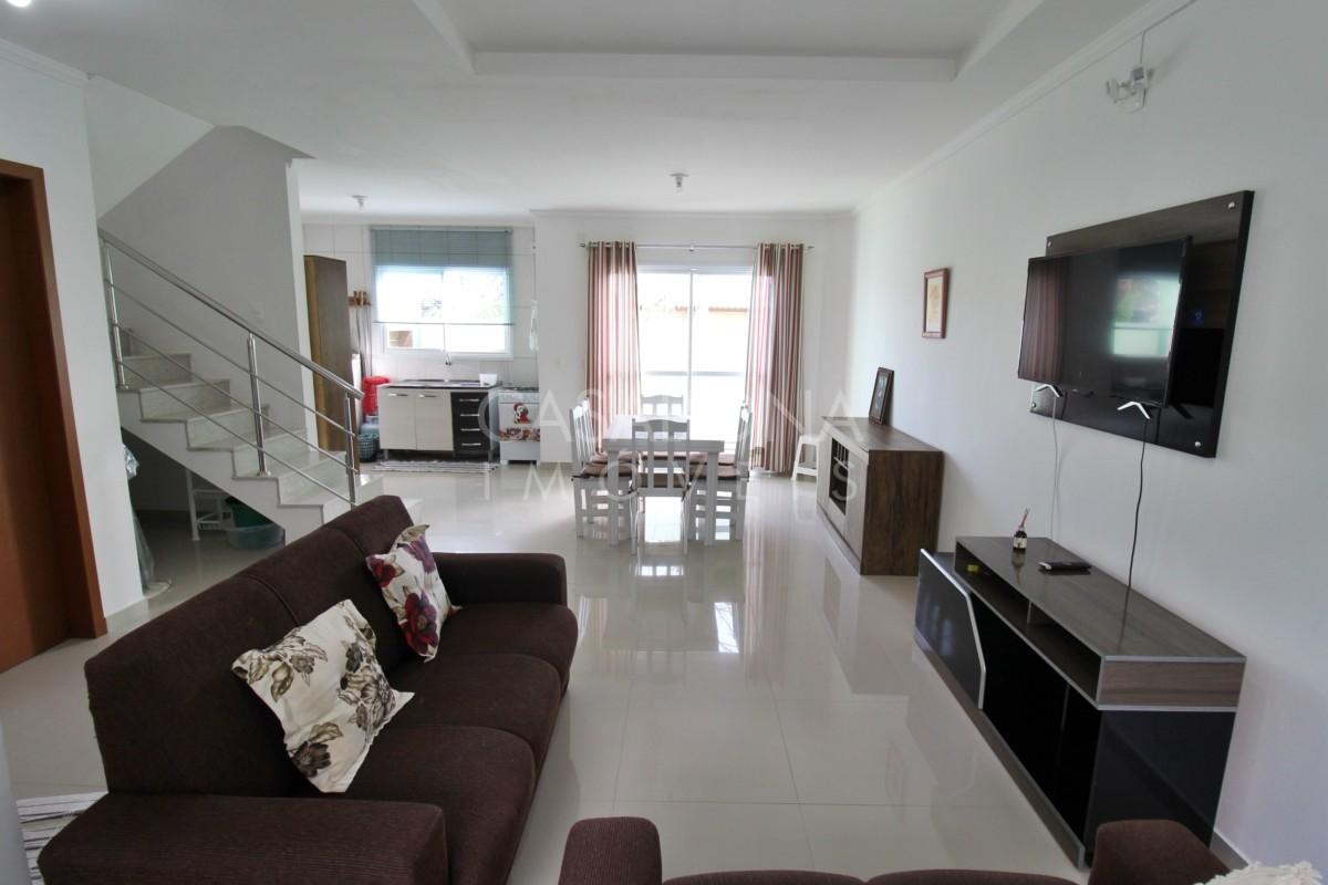 Sobrados Geminados Próximos à Praia - Oportunidade Única