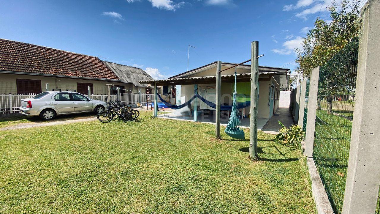 Casa de Esquina em Bairro Valorizado – Arroio do Sal