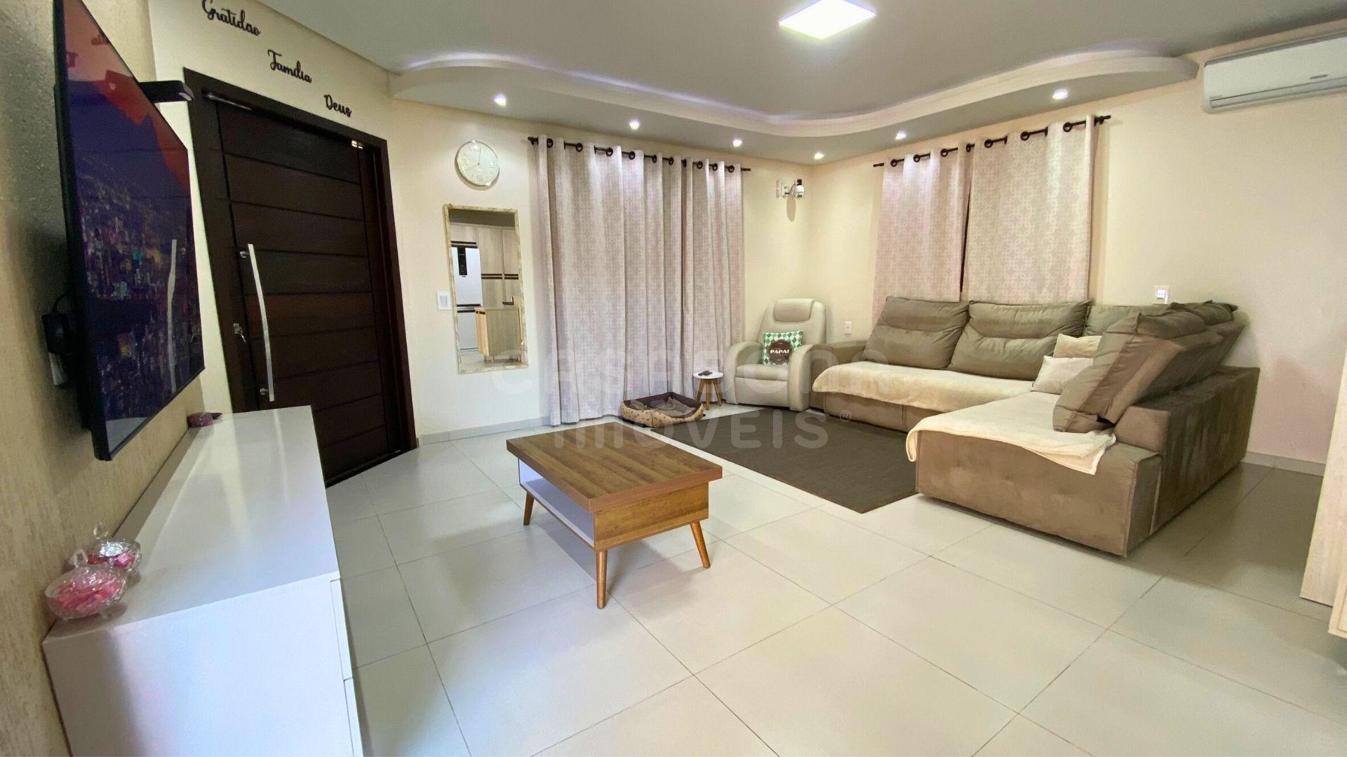 Casa moderna com piscina e quiosque no bairro Verde Mar em Arroio do Sal