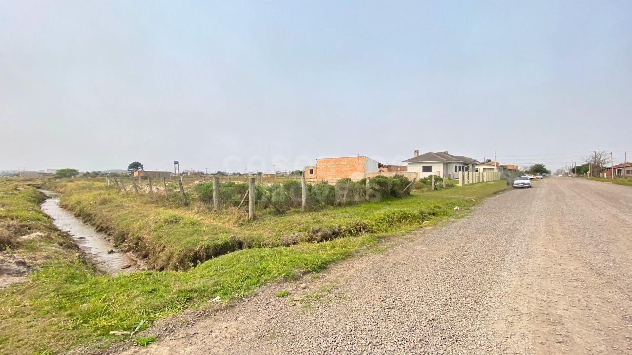 Terreno de Esquina à Venda em Arroio do Sal