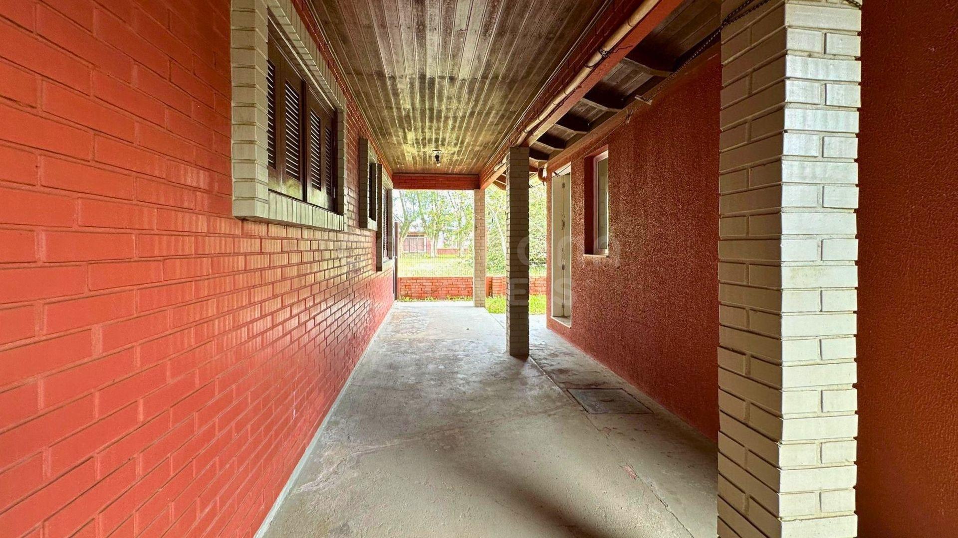 Conforto e amplitude a apenas 50 metros do mar