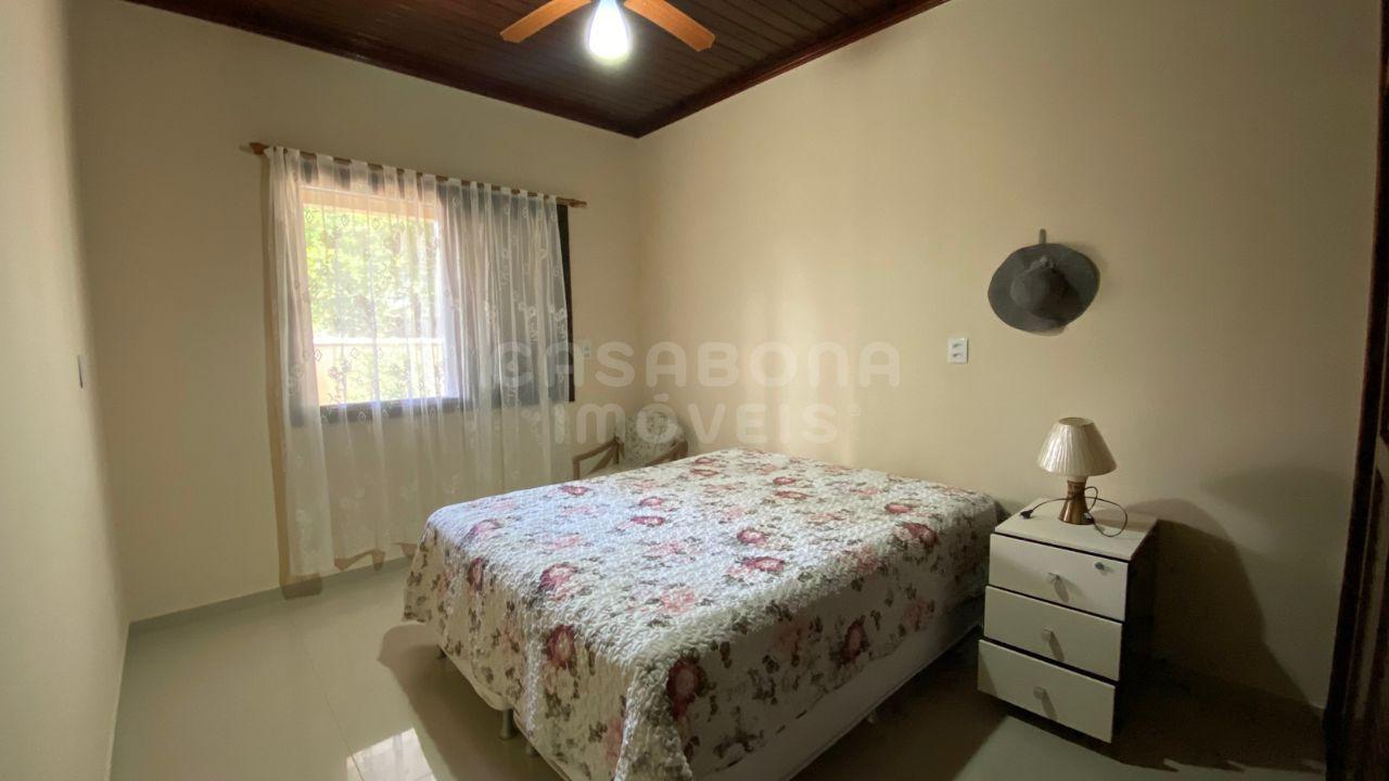 Excelente Casa à Venda em Torres - Bairro Paraíso