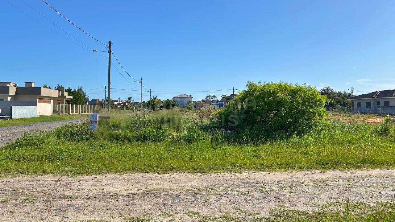 Terreno Amplo de Esquina - Oportunidade Valorizada