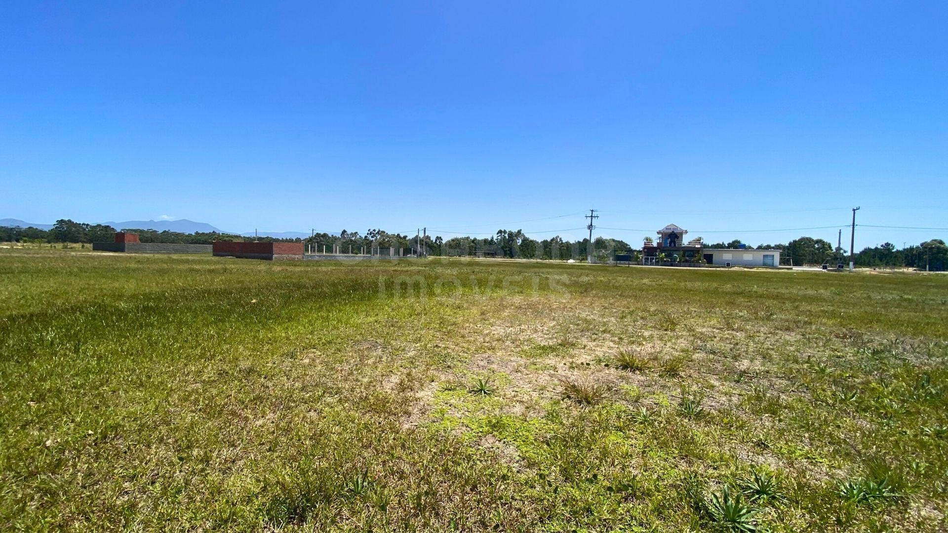 Excelente terreno no Loteamento Sol Nascente, amplo e pronto para construir