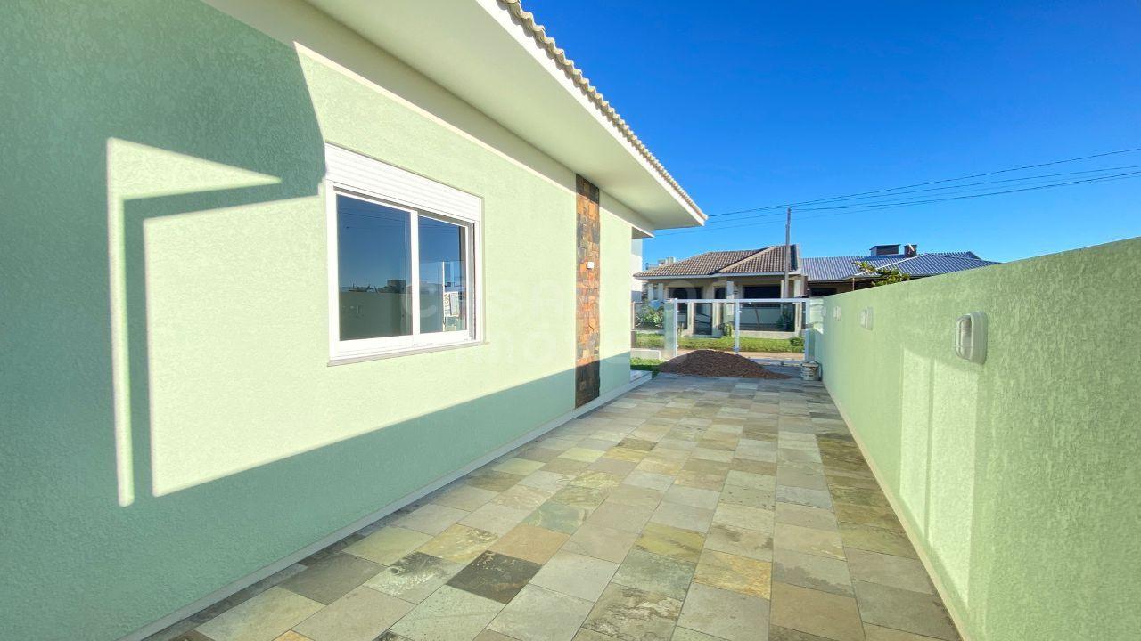 Casa à Venda em Arroio do Sal - Bairro Camboim