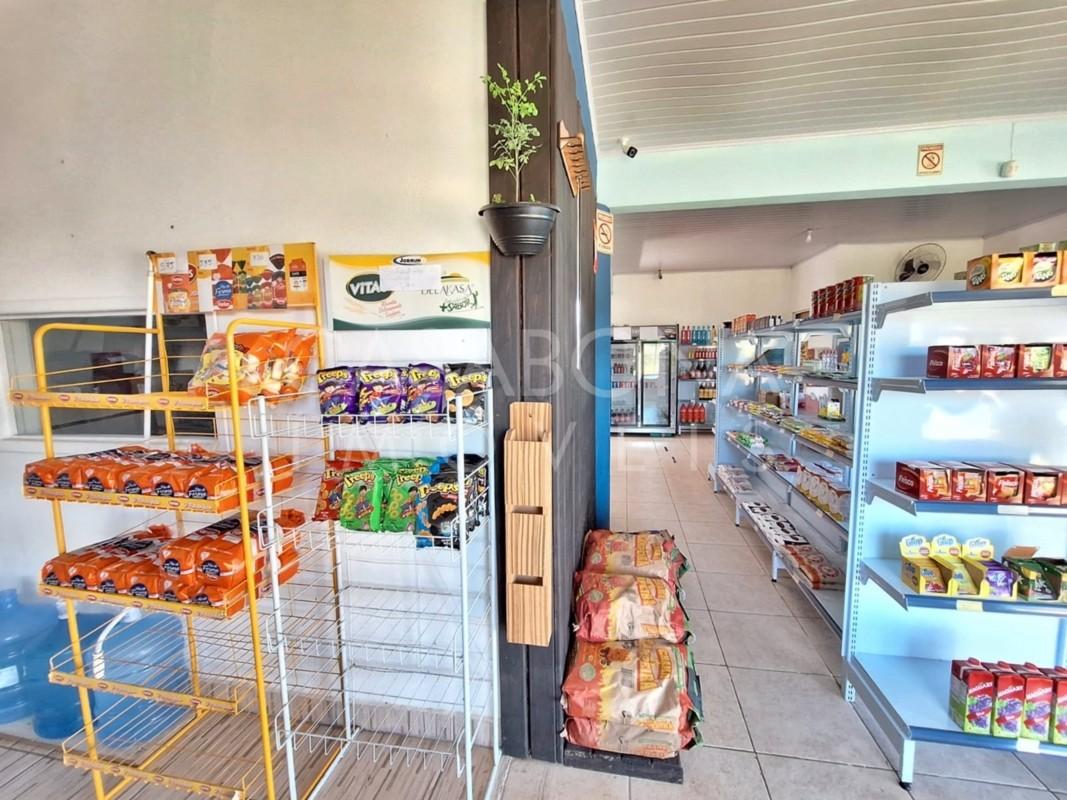 Oportunidade de Negócio: Ponto de Supermercado com Terreno Amplo