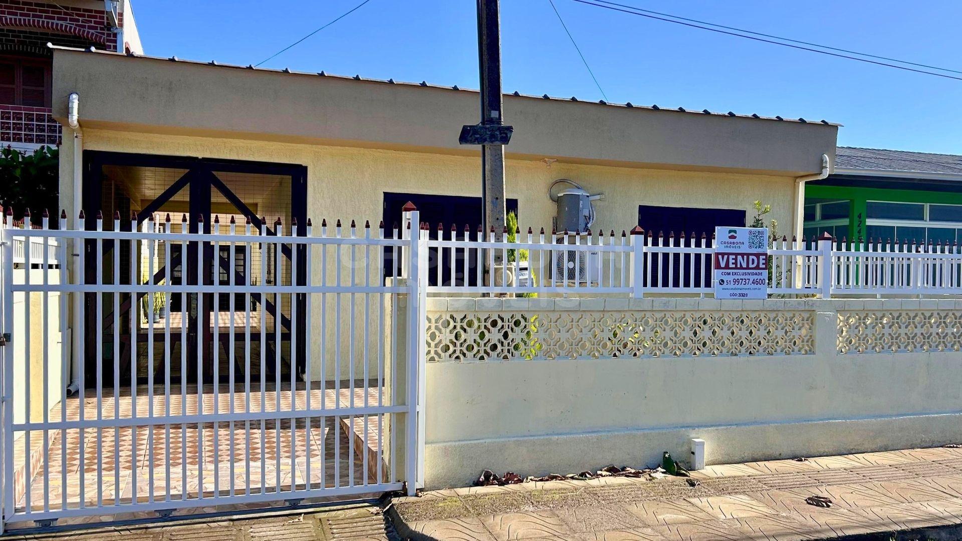 Casa com amplo pátio no Jardim Olívia – 300 metros do mar