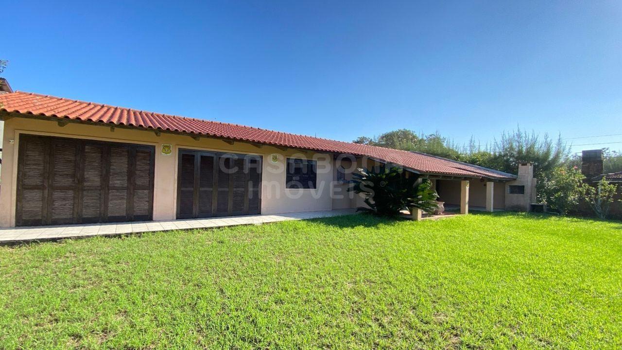 Refúgio à Beira-Mar: Linda Residência no Balneário Rondinha Nova