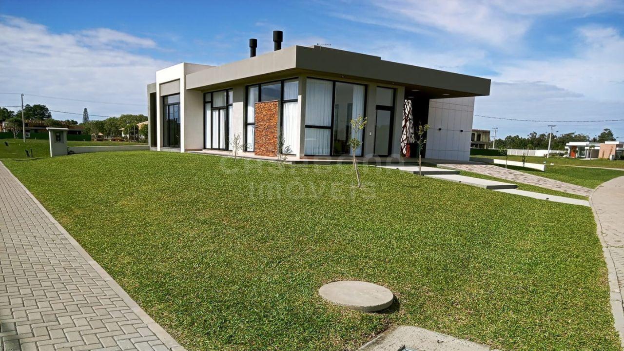 Casa de Alto Padrão no Condomínio Fechado Terrasul – Capão da Canoa