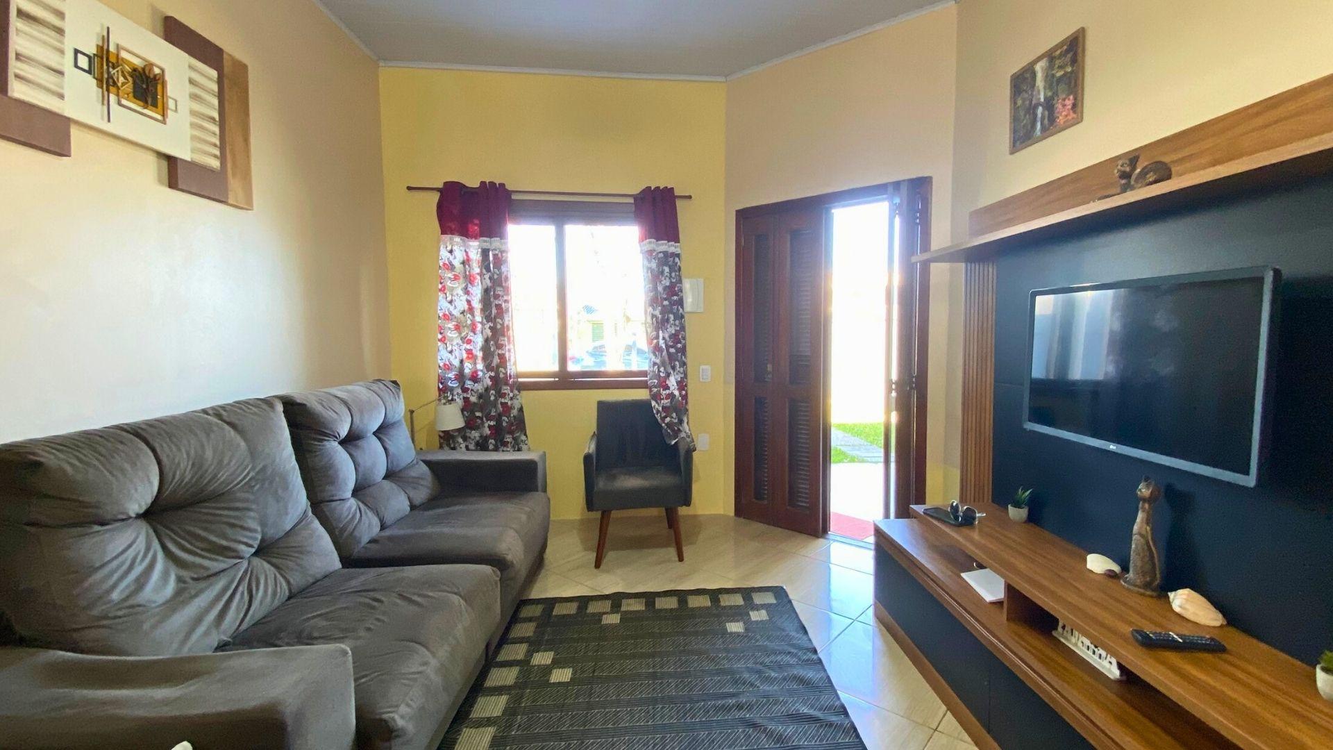 Casa Mobiliada com Churrasqueira e Posição Solar Privilegiada no Jardim Olívia – Arroio do Sal