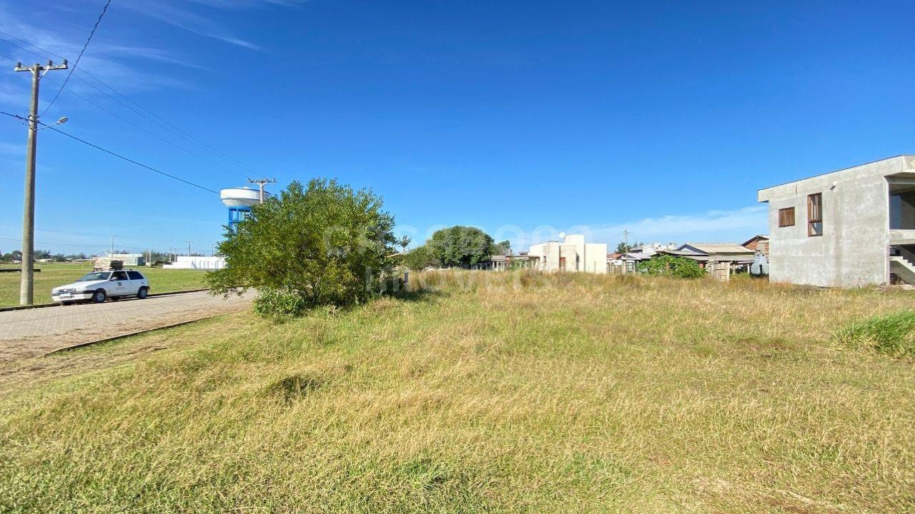 Oportunidade de Investimento: Terreno de Esquina em Arroio do Sal
