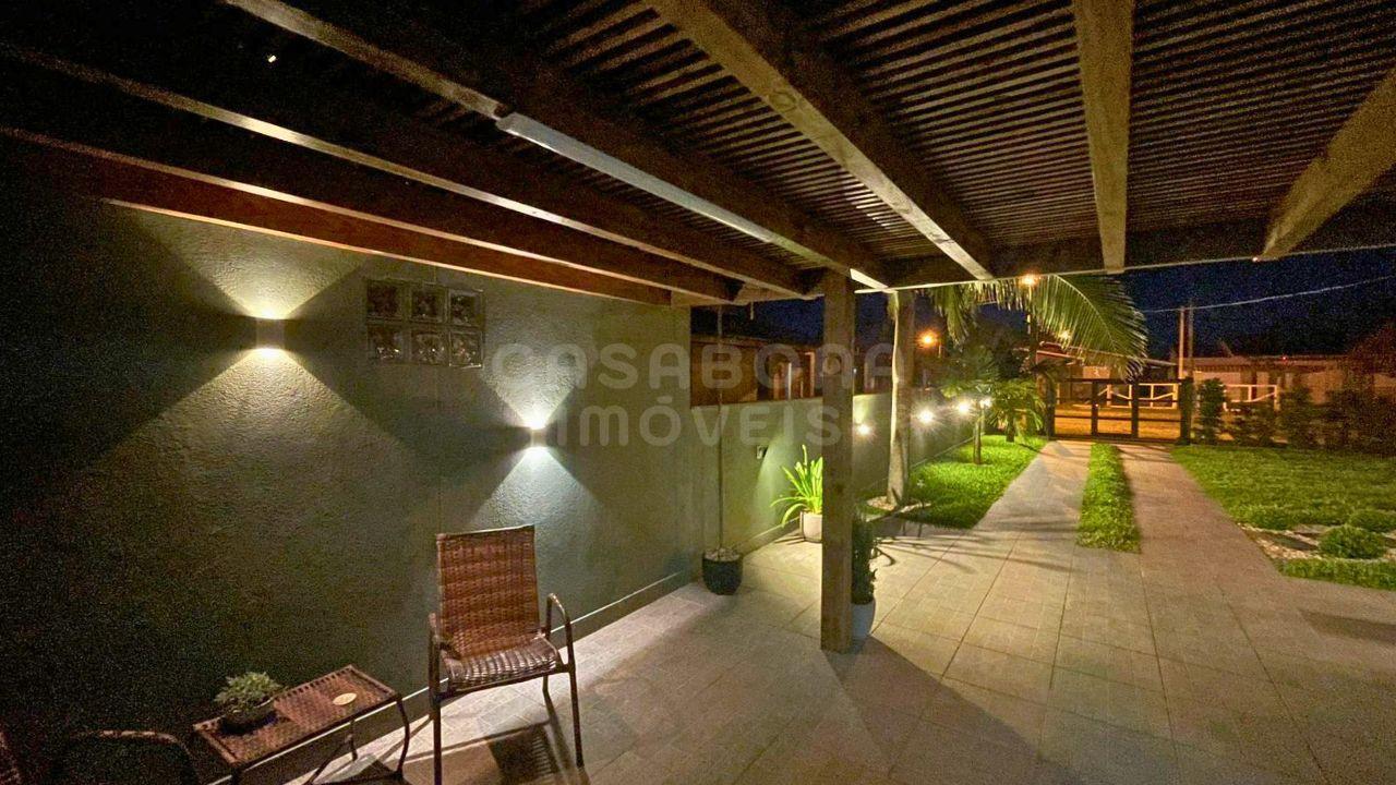 Casa de Veraneio a 130 metros do Mar no Balneário São Jorge