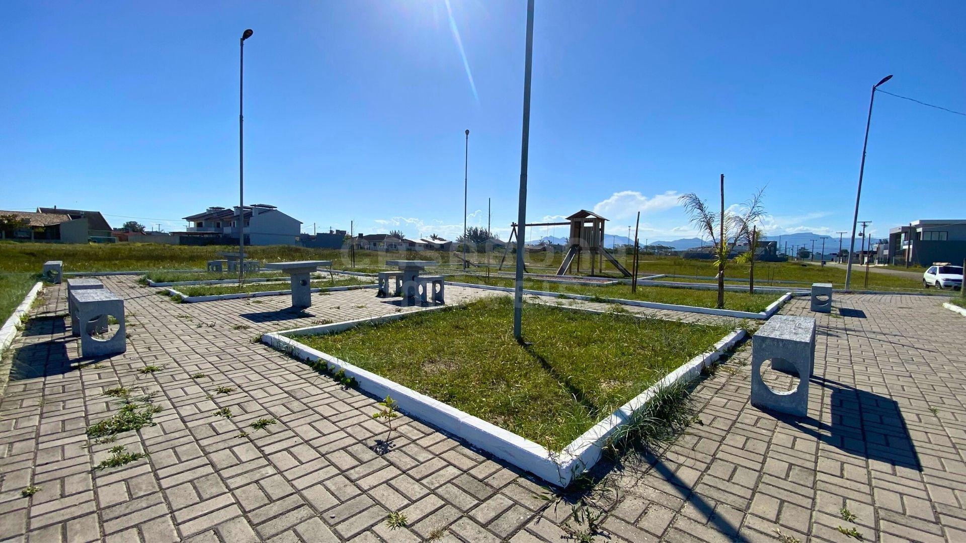 Casas Geminadas Modernas no Loteamento Sambaquis em Arroio do Sal – Conforto e Estilo Perto da Praia