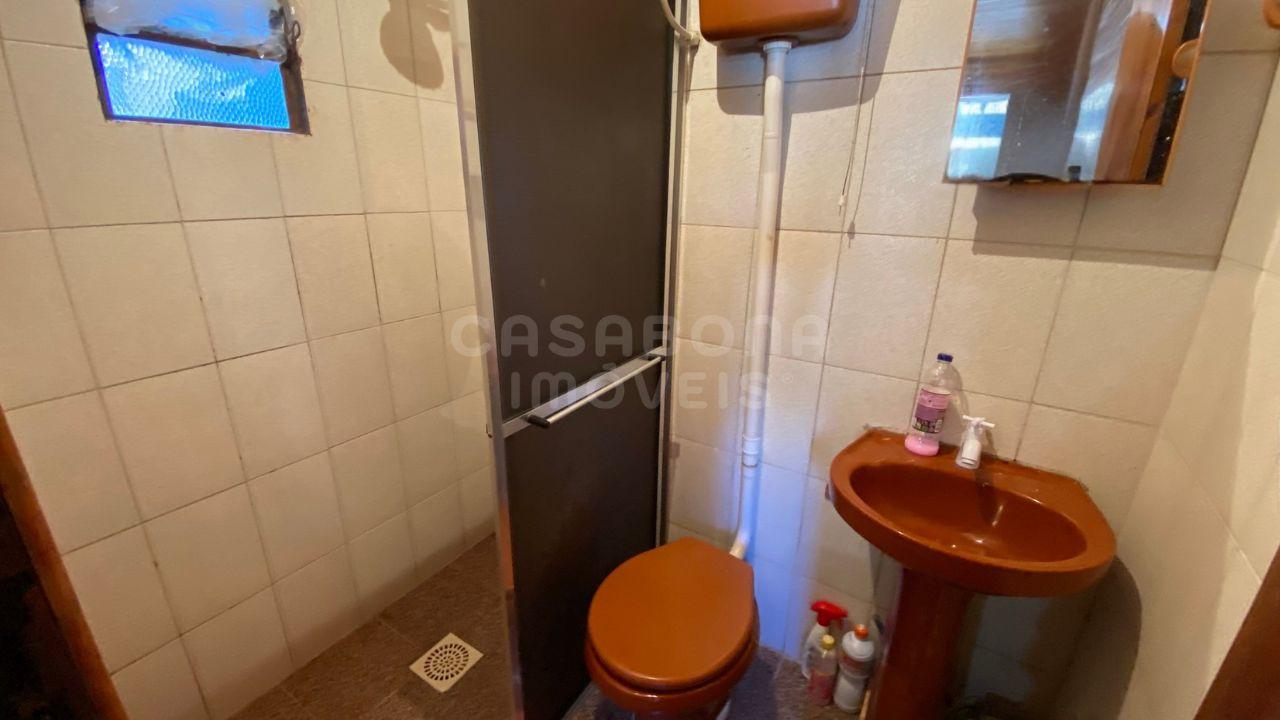 Casa Aconchegante em Meio Terreno Compartilhado na Marambaia