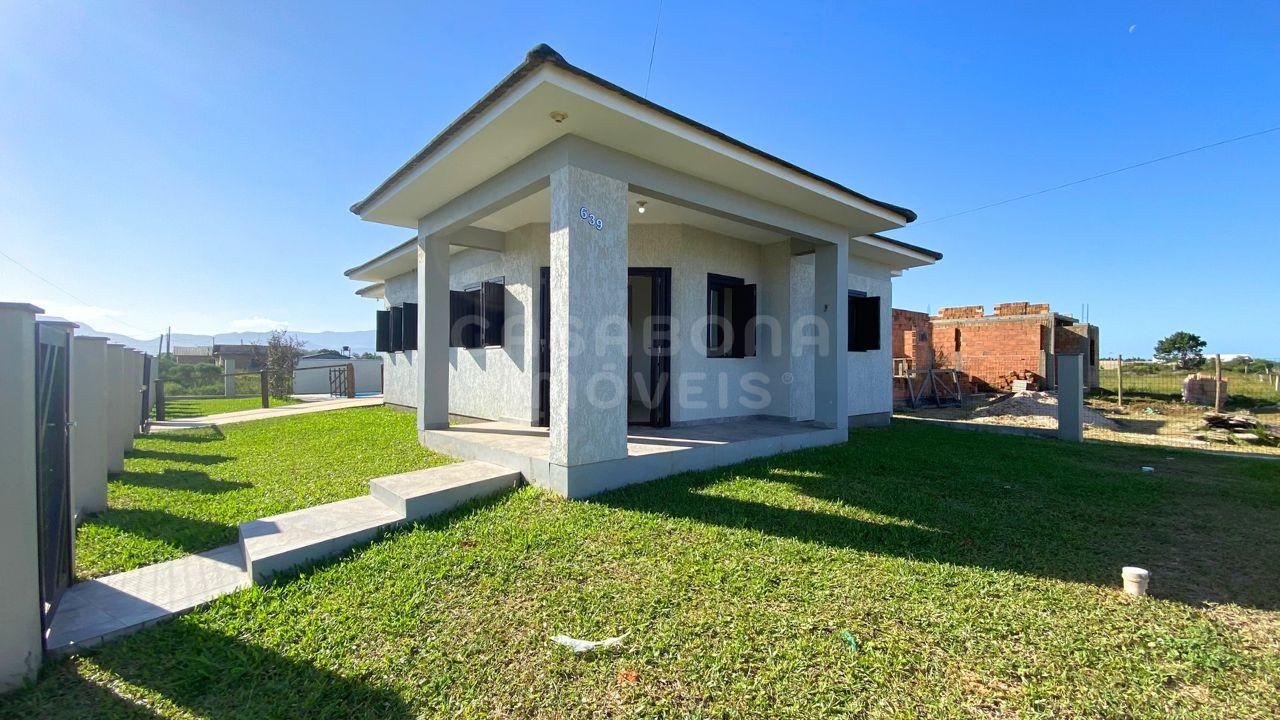 Charmosa Casa de Esquina em Arroio do Sal, Quatro Lagos