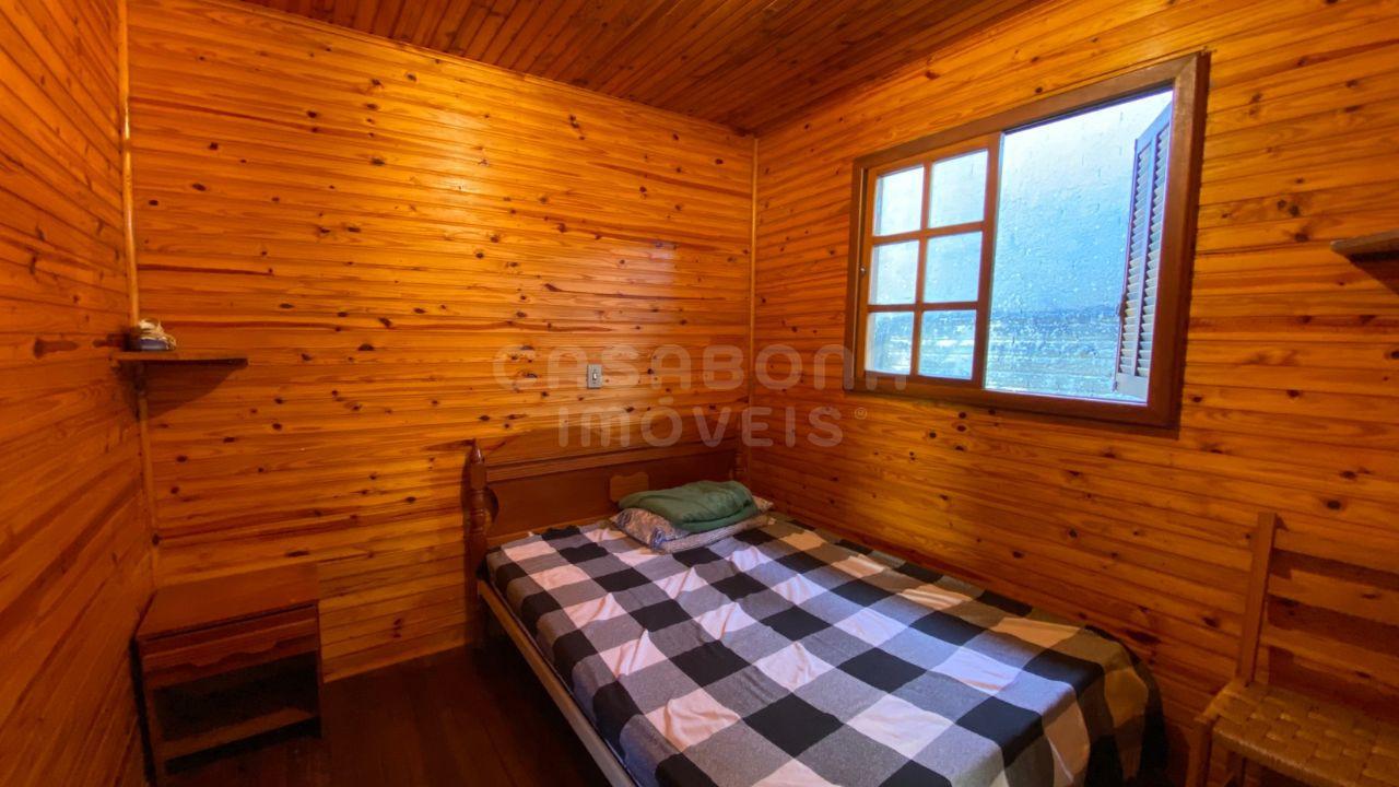 Casa Aconchegante em Meio Terreno Compartilhado na Marambaia