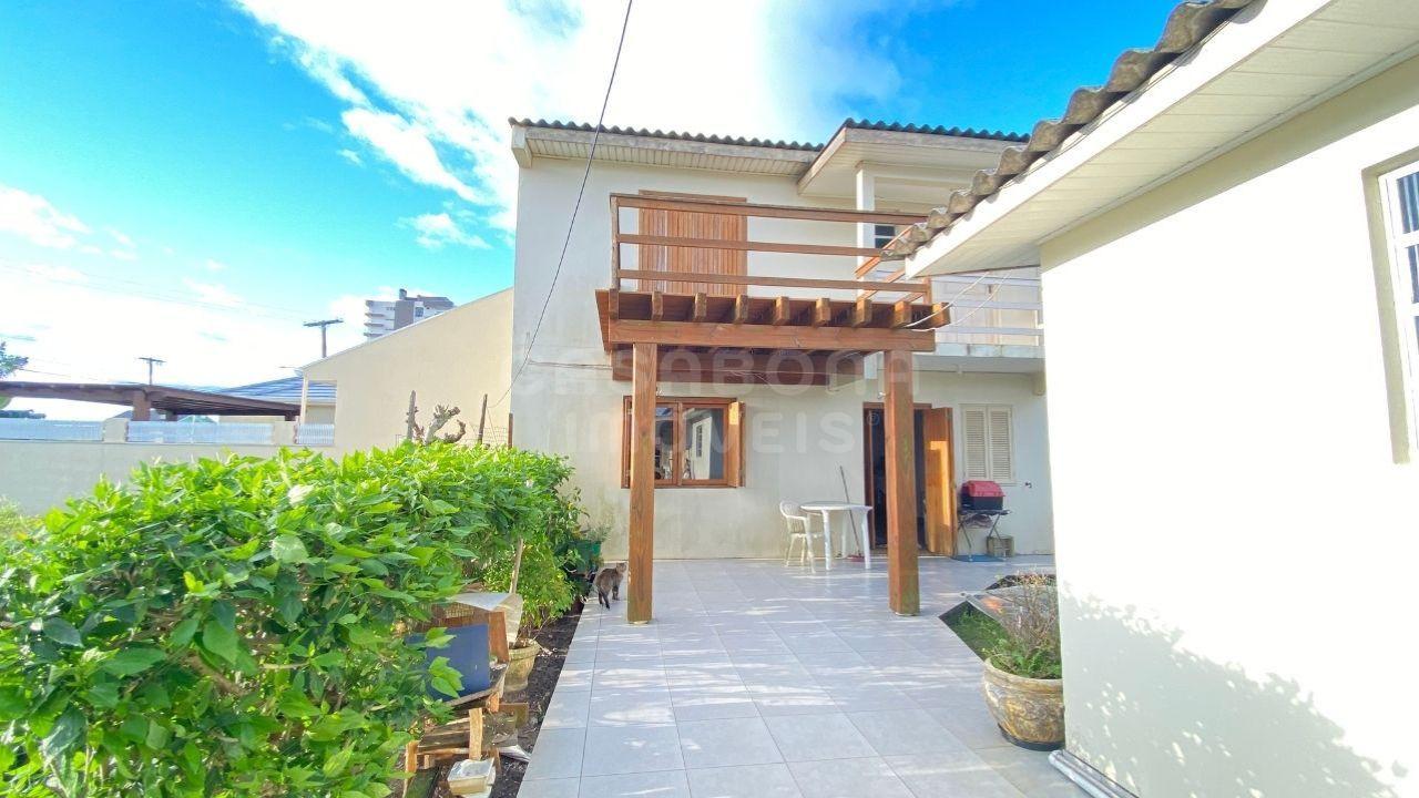 Charmosa Casa em Vista Alegre, Arroio do Sal: Vida Próxima ao Mar e ao Centro