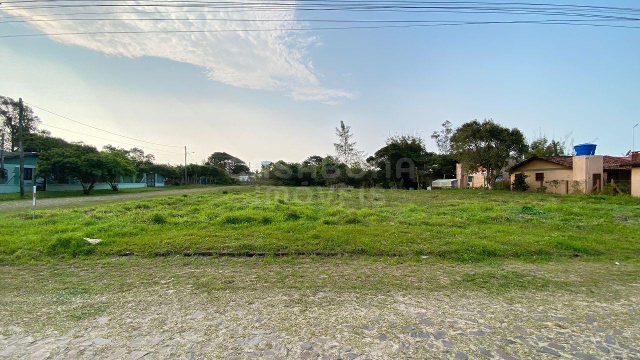 Terreno Amplo à Venda em Arroio do Sal: Ideal para Investimento ou Construção