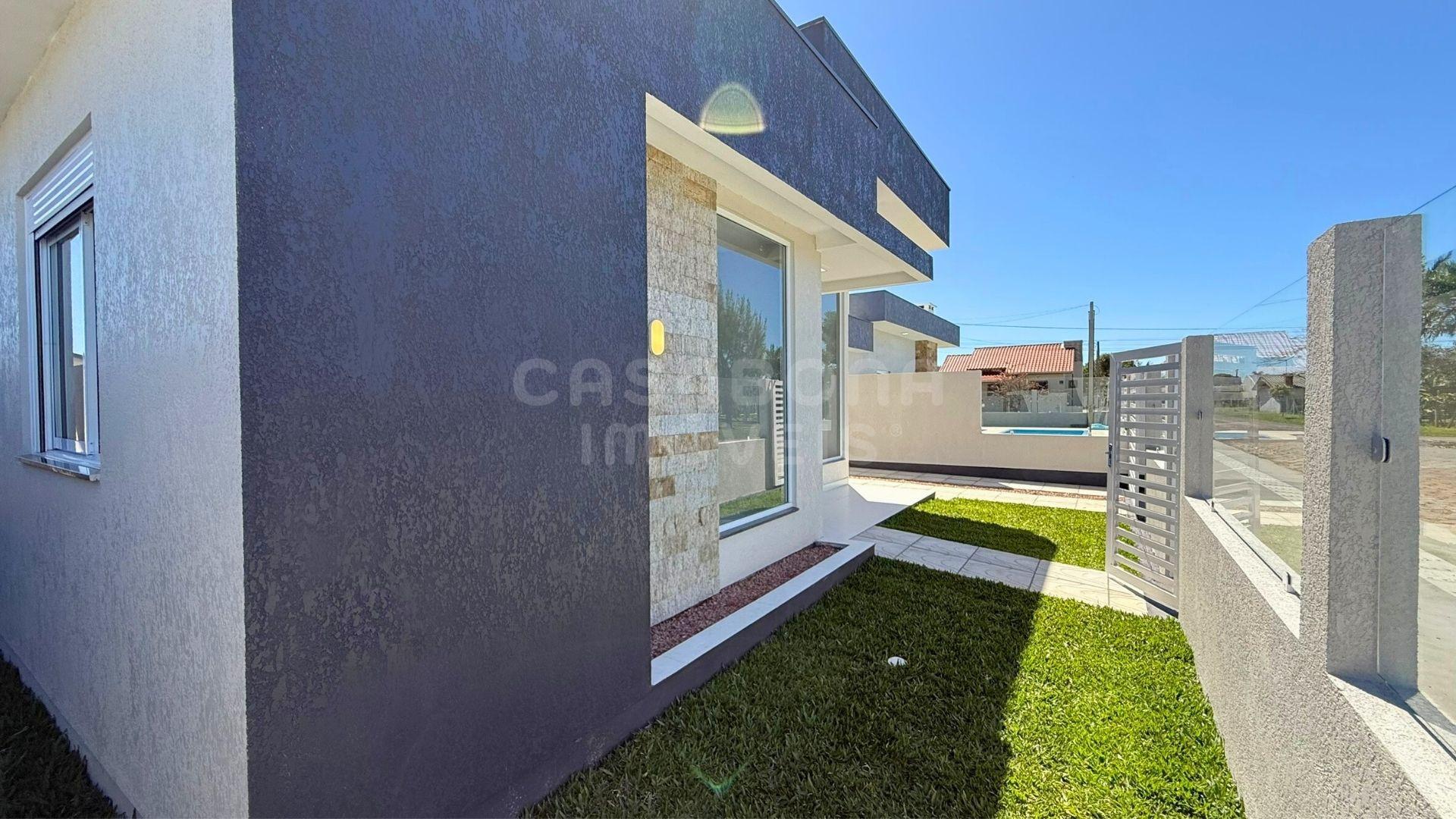 Casa nova e moderna a poucos metros da praia no Camboim – Arroio do Sal