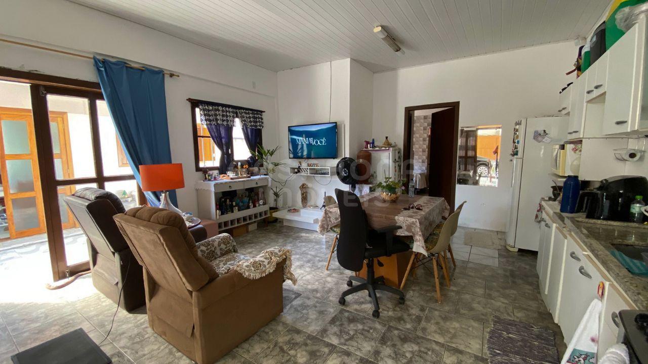 Casa à Venda com 2 terrenos no Jardim Olívia – Arroio do Sal