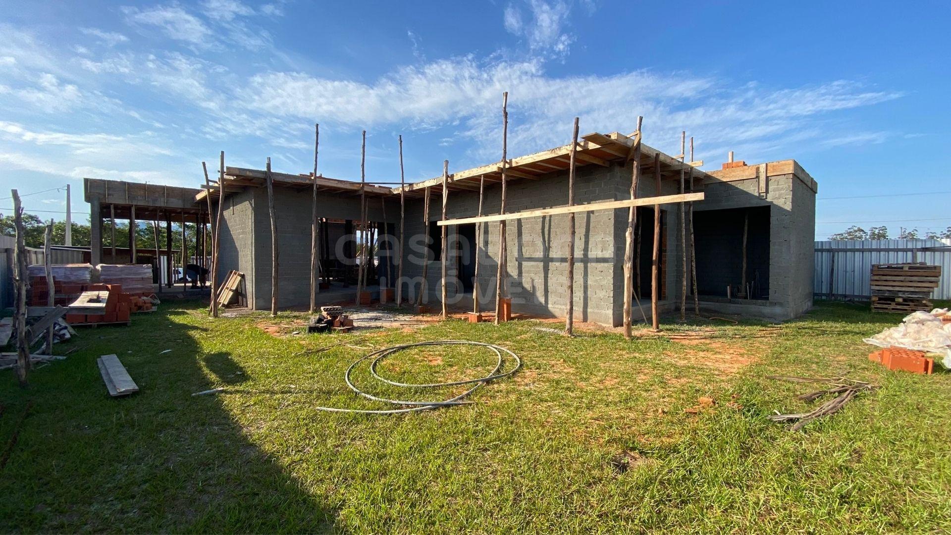 Casa de Alto Padrão no Condomínio Parque das Figueiras