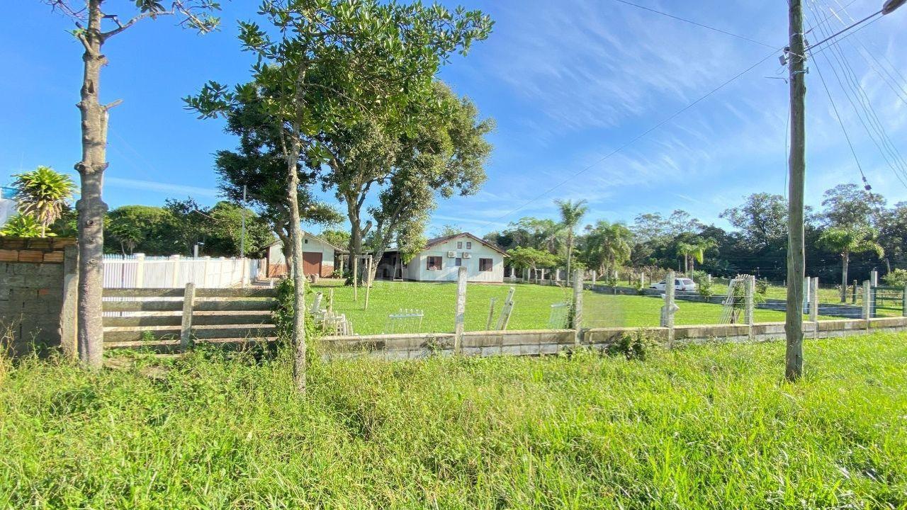 Casa Espaçosa em Bismar, Arroio do Sal: Conforto e Proximidade