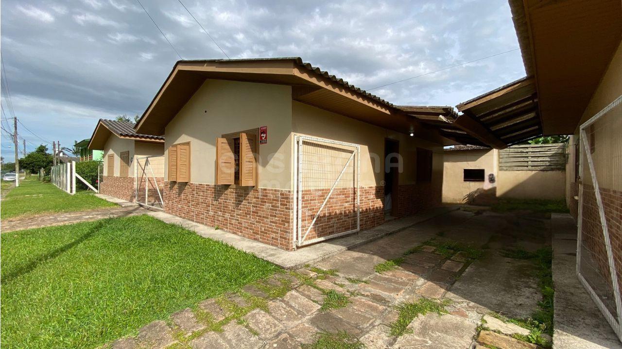 Casa à Venda – Arroio do Sal, Bairro Areias Brancas